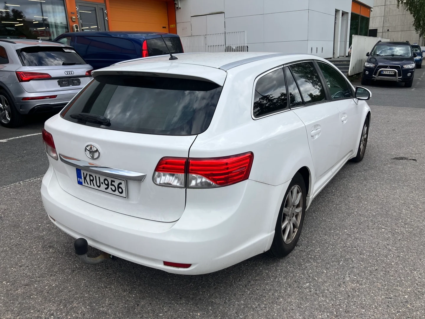 Car Image - b6eZkh9YUcrDrL9dCF2G6