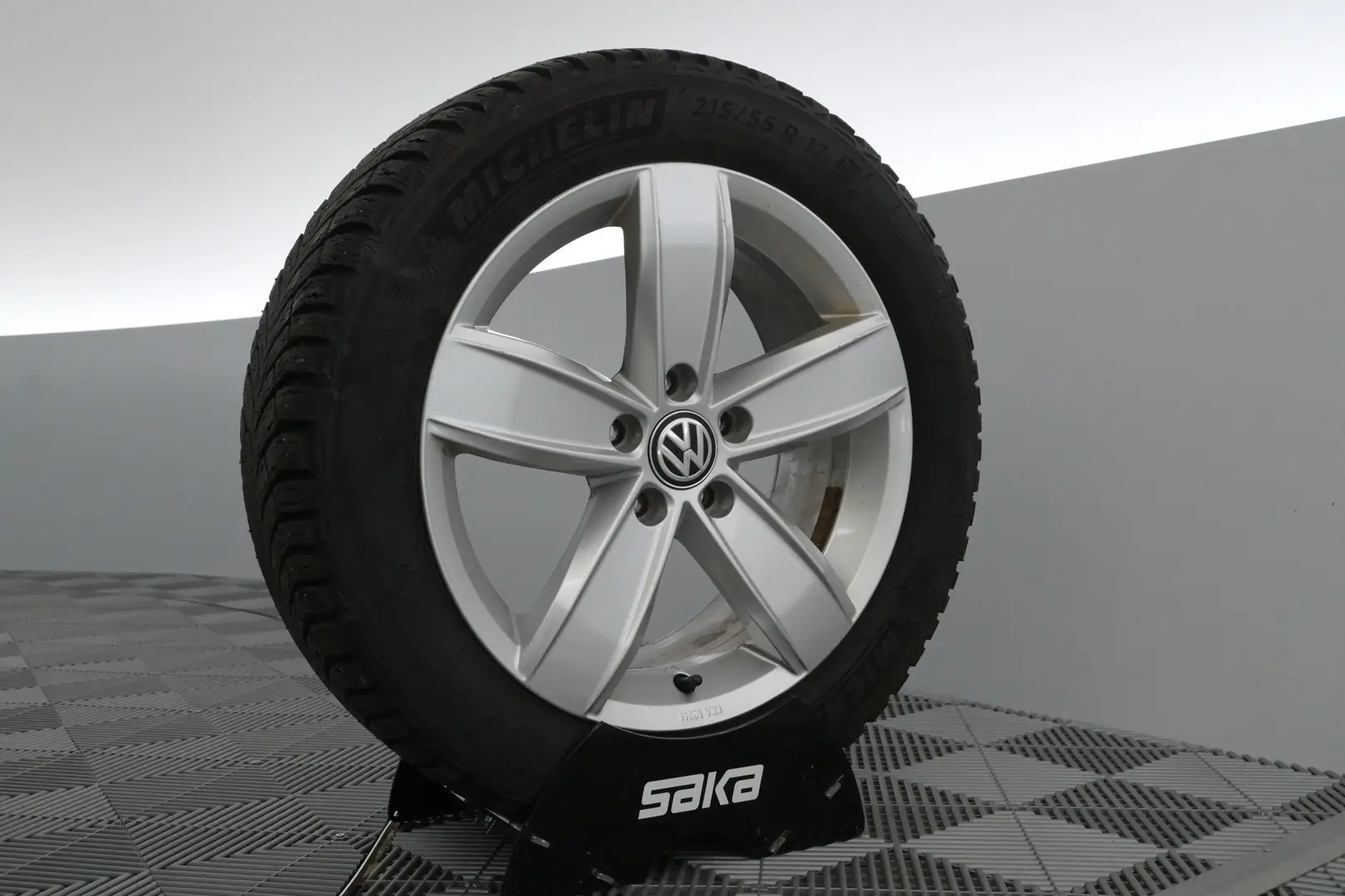 Car Image - 6SVpV2hiP0aGTcV6n4E7Qf