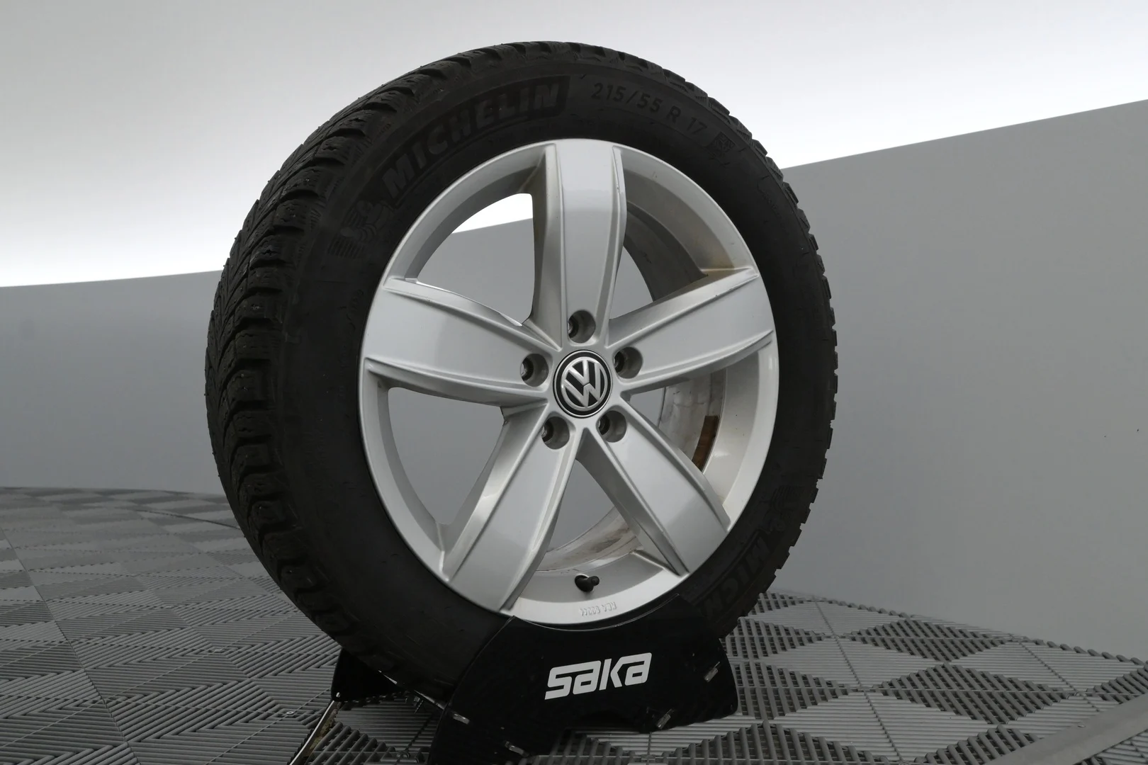Car Image - 6SVpV2hiP0aGTcV6n4E7Qf