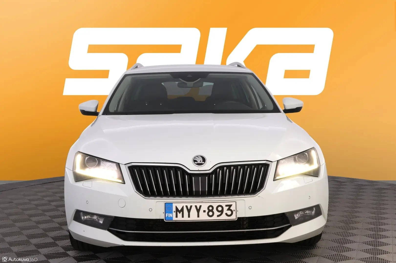 Car Image - 1yauwHcEL4d74INgr7BeWk