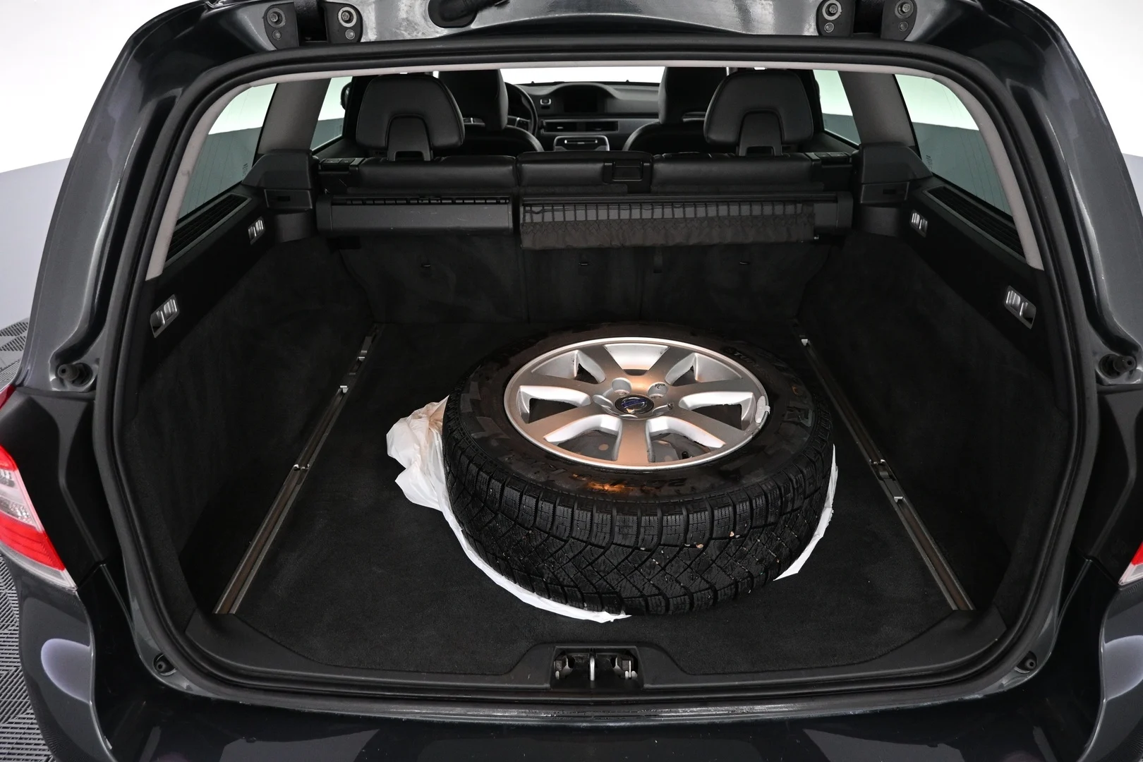 Car Image - 23smF5hK4wp7SYOQZSyV1d