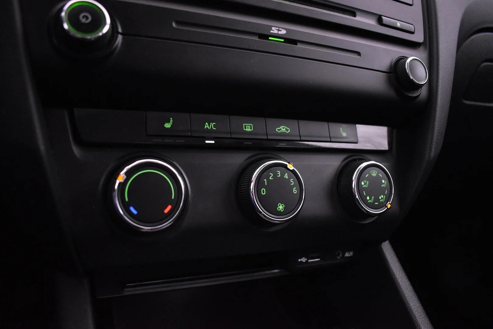 Car Image - 7rzTIEce4dpFOj48rZe6GO