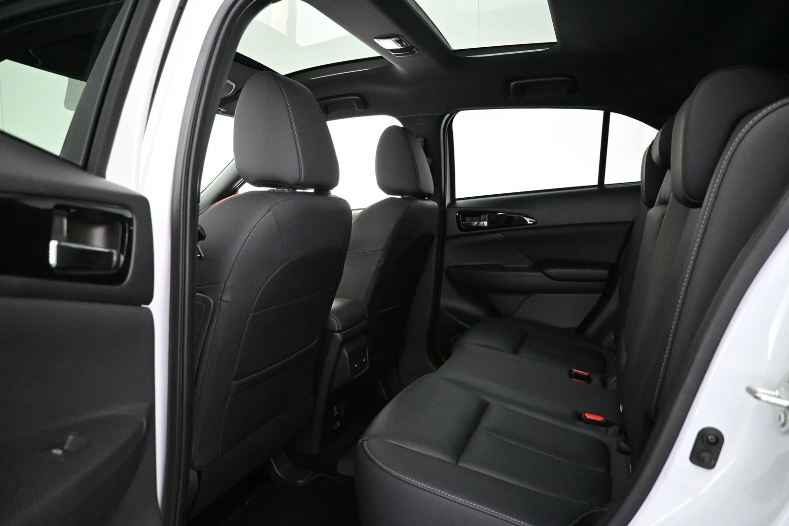 Car Image - 60vO5Q38GkaVIcVXb3hBFM