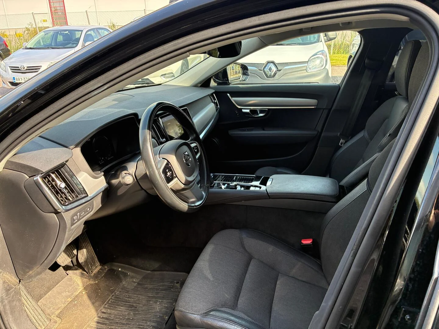 Car Image - 2HWR4vYPai6DqNzI7hovzP