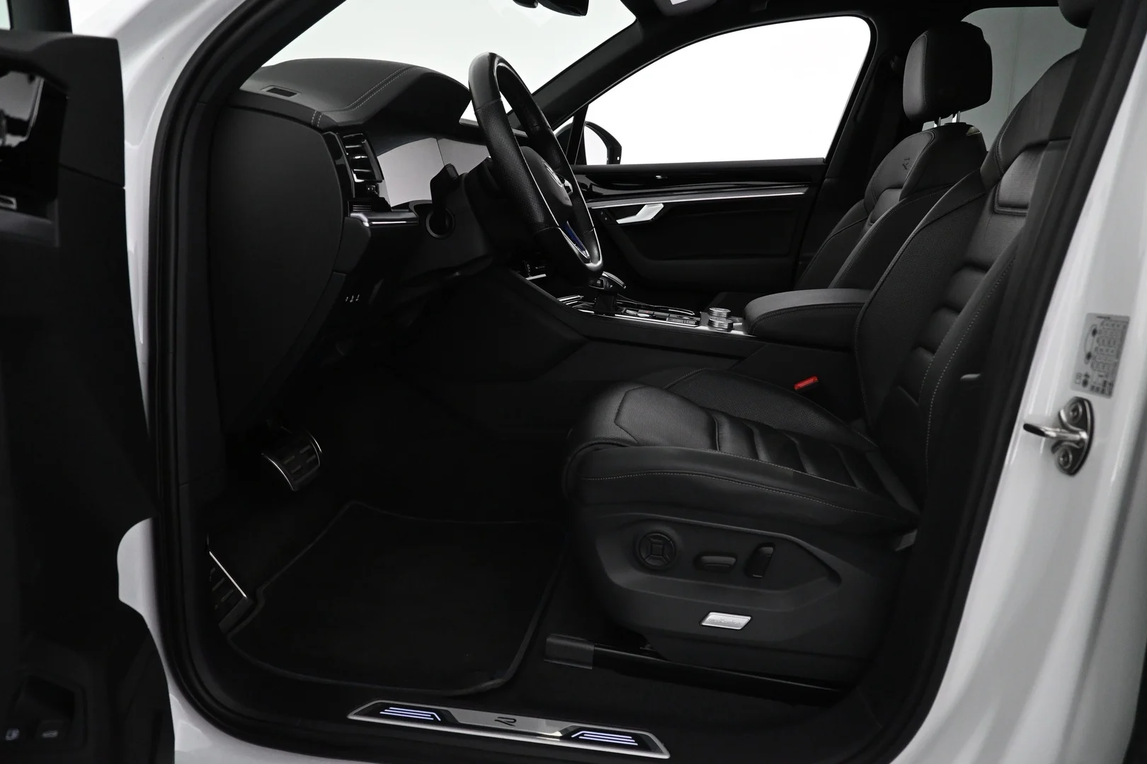 Car Image - 5fQCiFKV1f650lNUr7IQkg