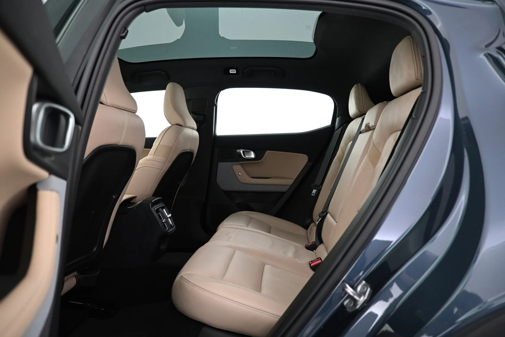 Car Image - 4j0h5Tx1euYHrRsw69zHdE