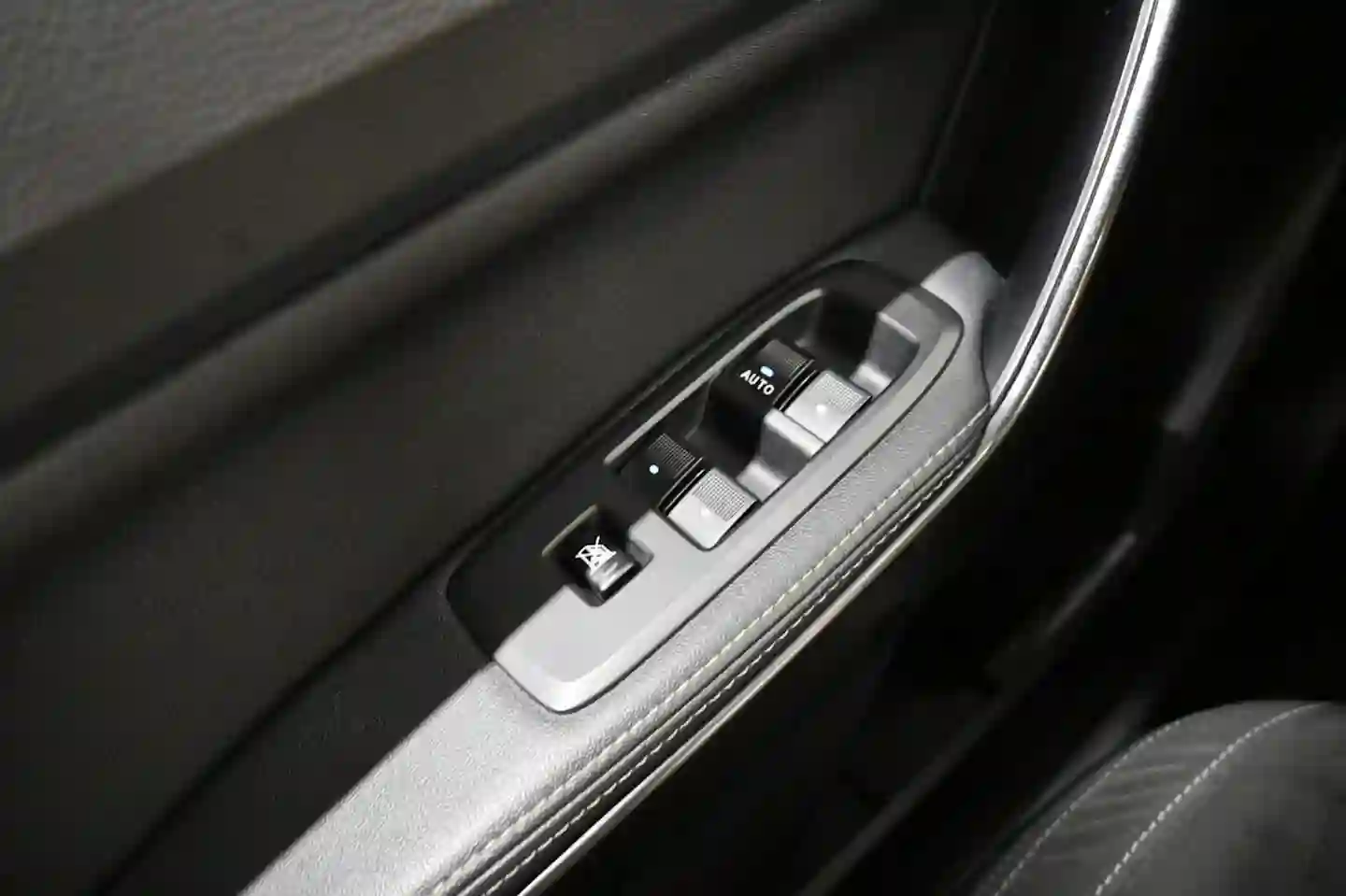 Car Image - 1koIBVT3GLvEi30ayObkL4