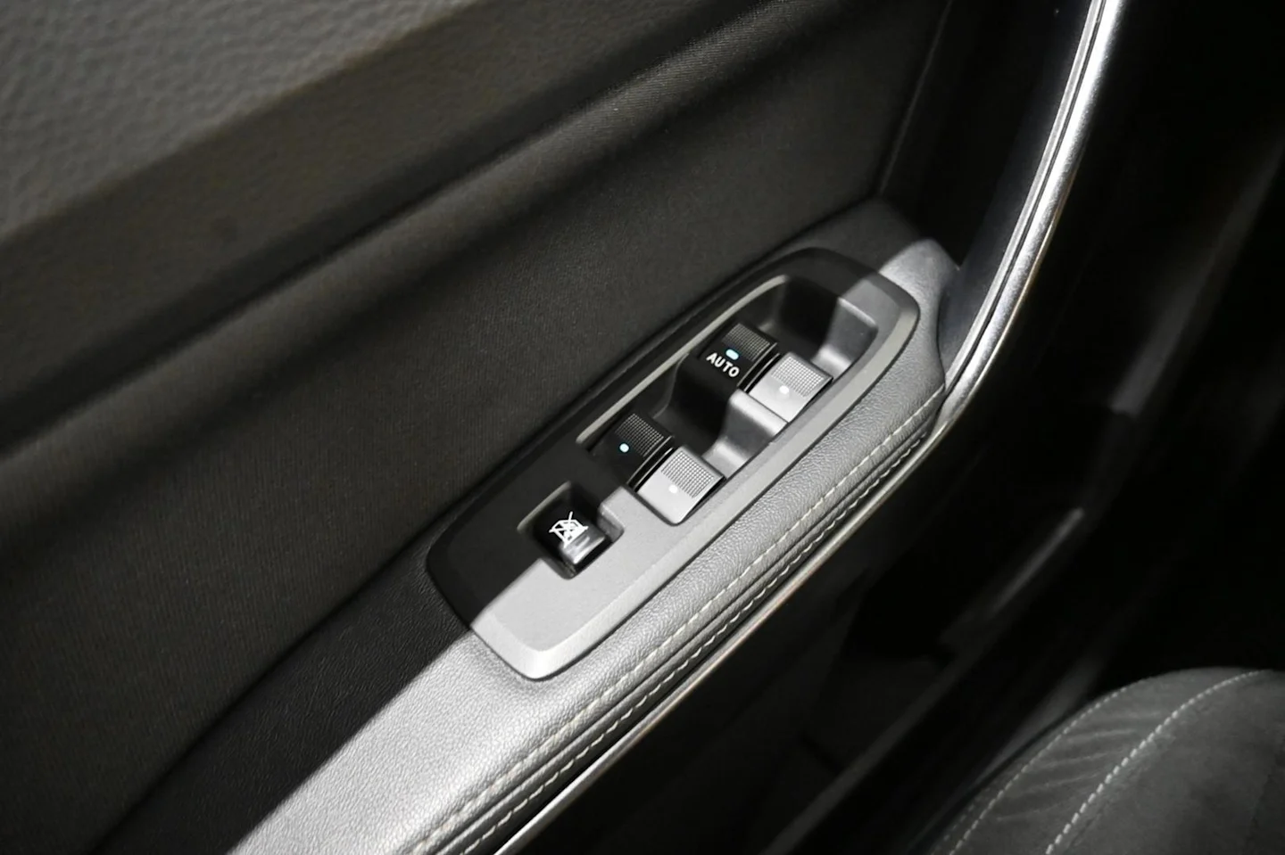Car Image - 1koIBVT3GLvEi30ayObkL4