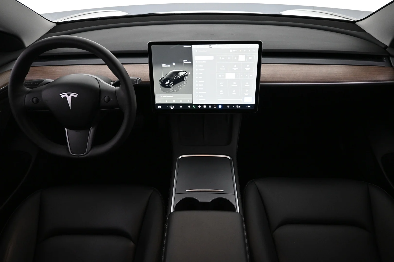 Car Image - 3xNpZukYZzNUeYbOI87Qz1