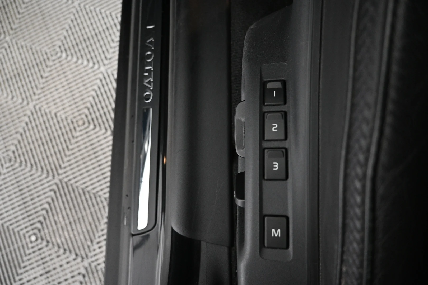 Car Image - 5bc2WDW3cpZLkkHse0tzRF