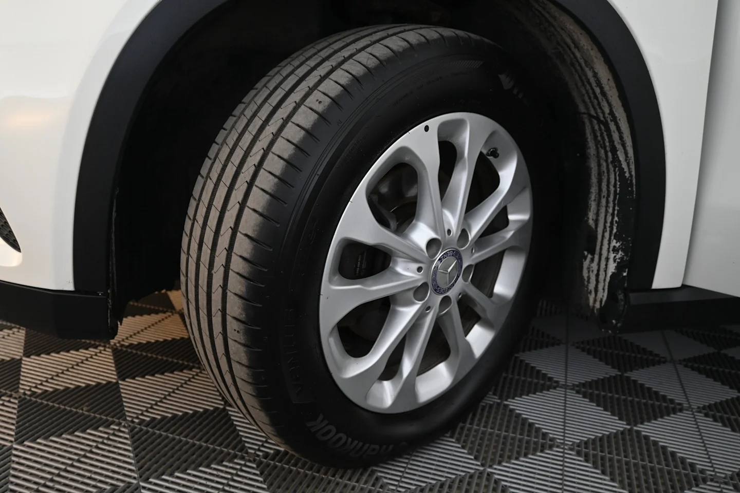 Car Image - KHRDGPXiODq2F16eiVCZm
