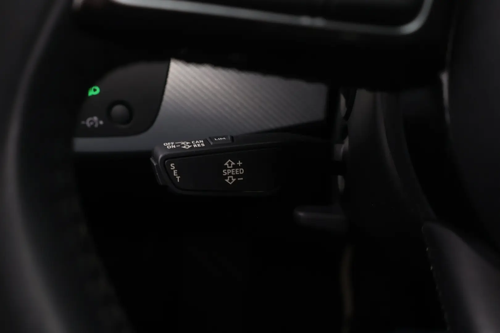 Car Image - 1QMd1DfSSz61flzd8rEsNa