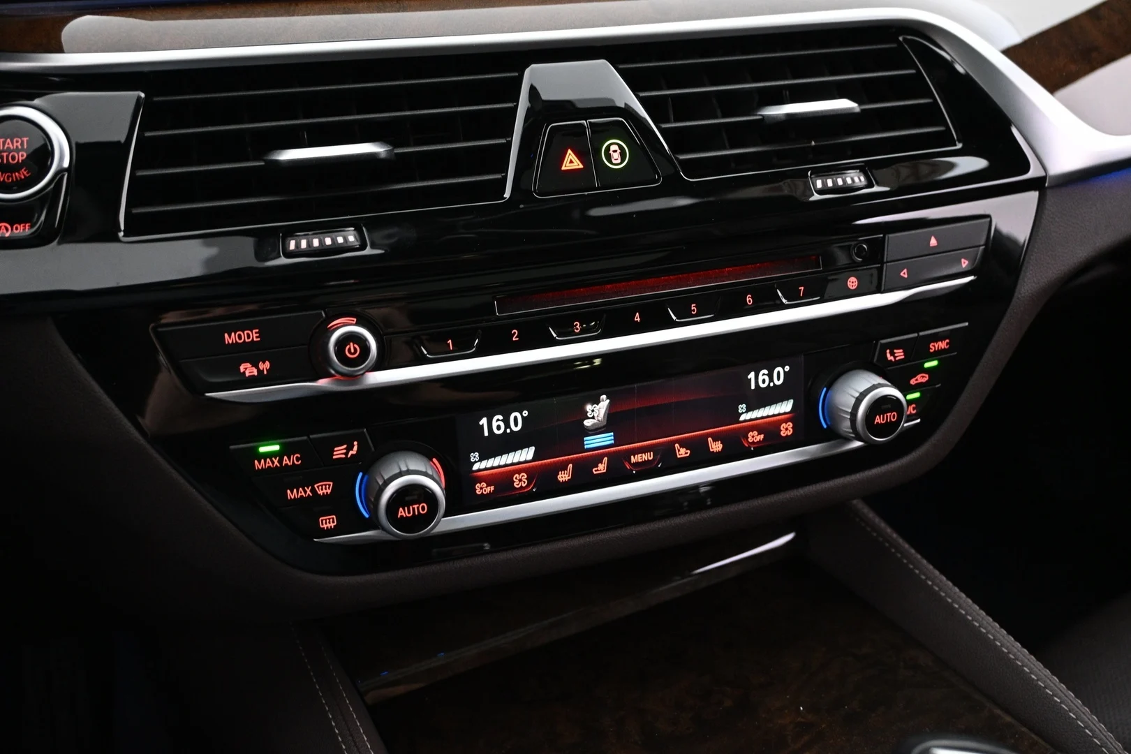 Car Image - lgc02tpkTCmyi2fPjtXDo