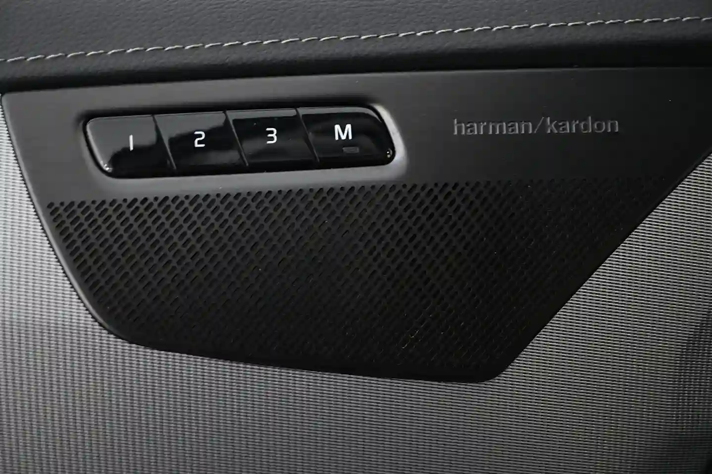 Car Image - 7jcOU7sDStPqsqZXKLF9b4