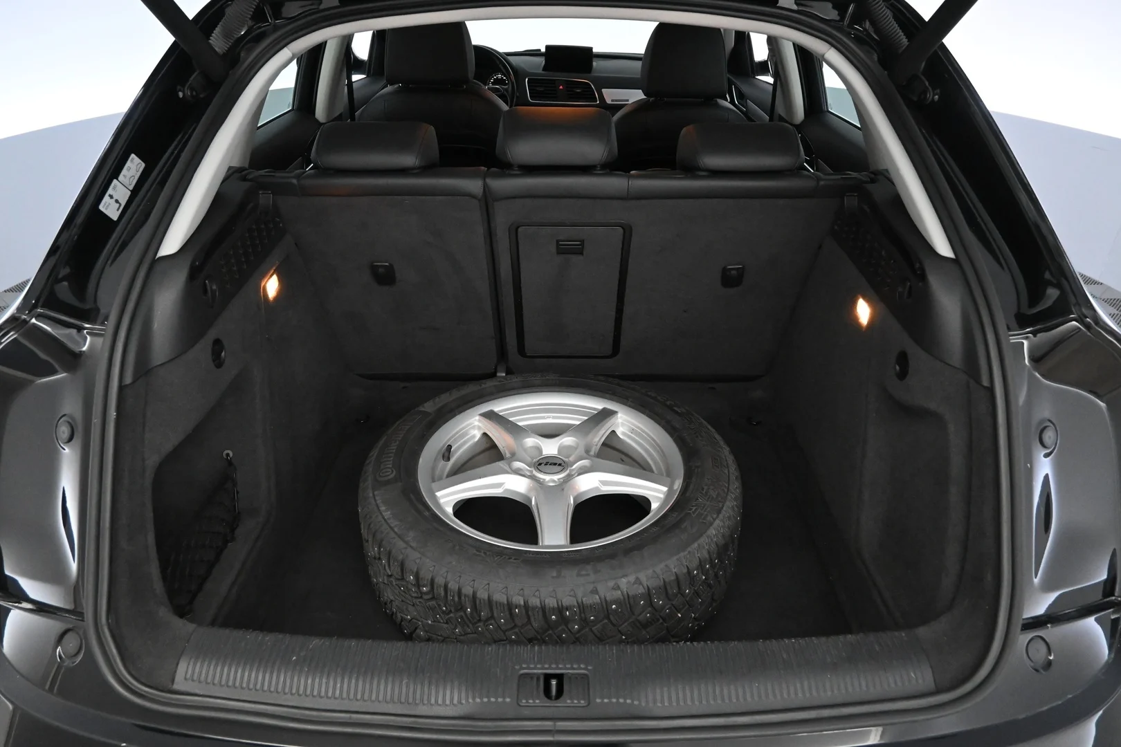 Car Image - 6KlK4TOLVBEYKd12w4mSz1