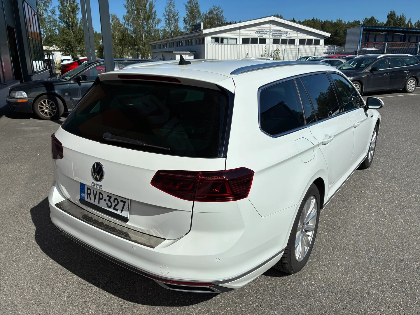 Car Image - 7MqXNPFf2eX9l6zhug2ow