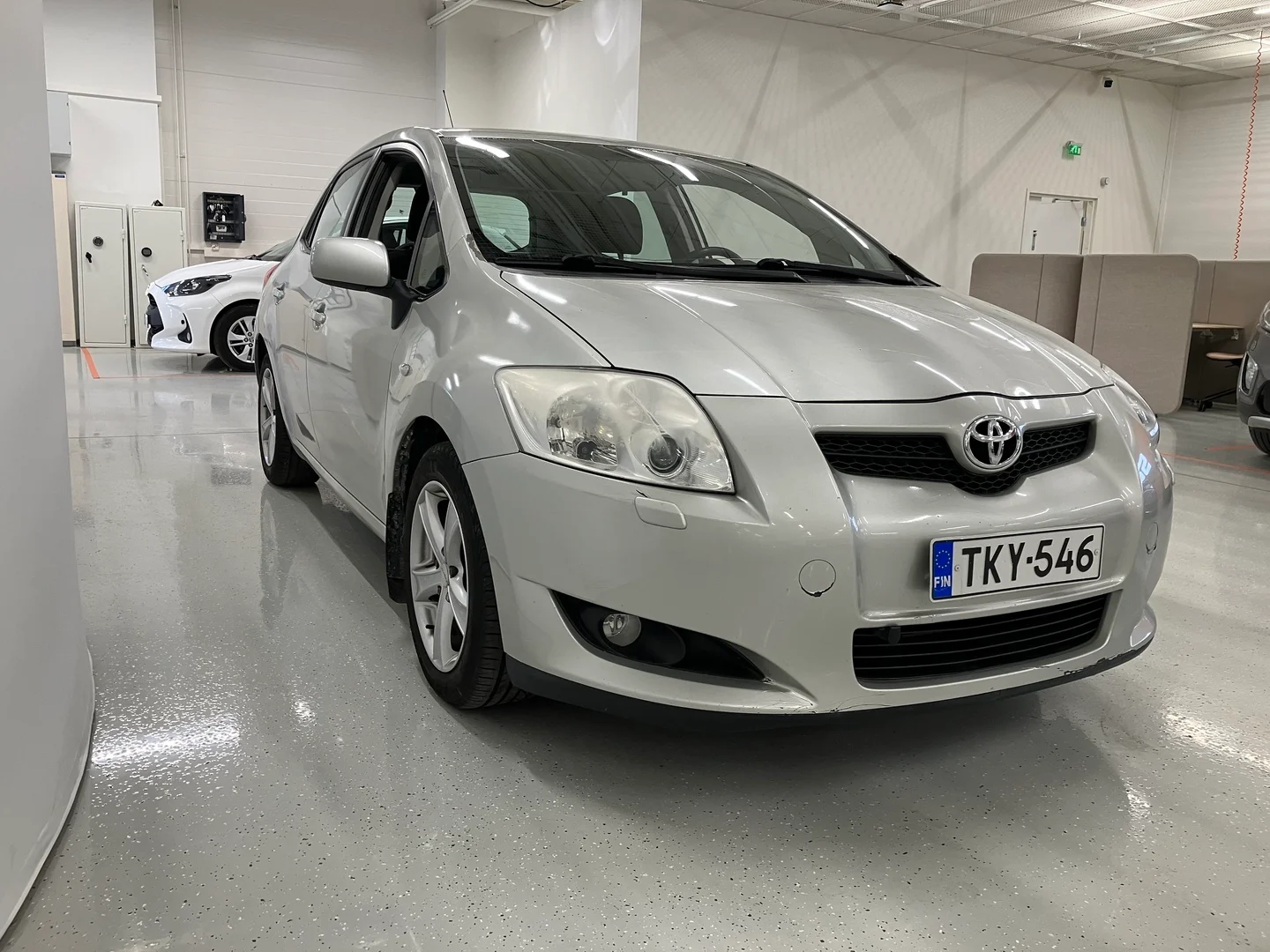 Car Image - 5zBwA1C6Uqr1kwVucZHz8z