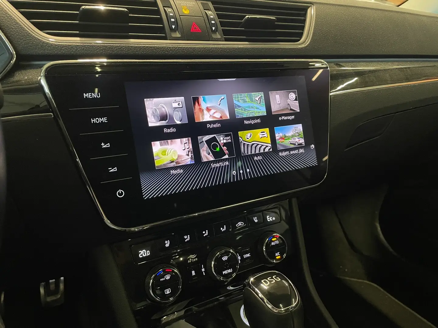 Car Image - yfTDe0N9uUXBWjnXvhpyj
