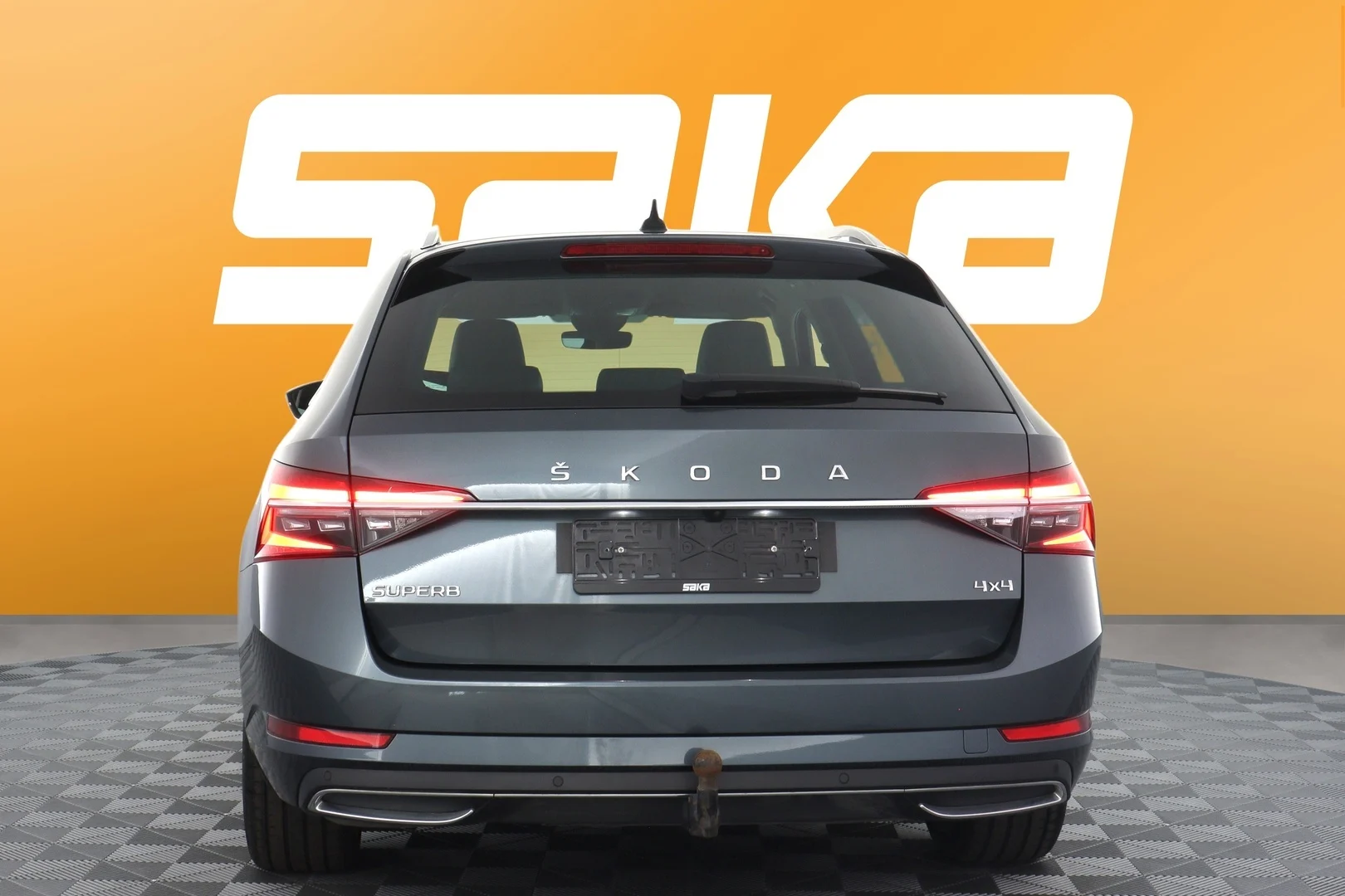 Car Image - 6O9FaZmGEMut87tKHAc1zl