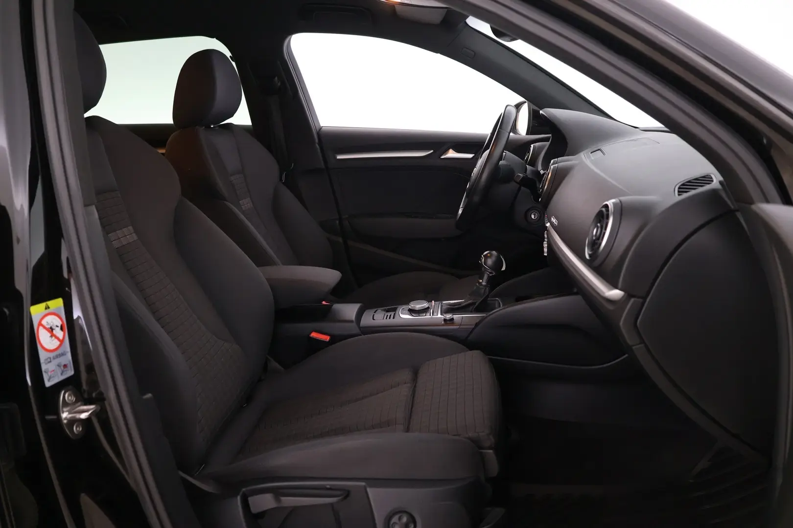 Car Image - 5FwMPiA0Y0BSw9keIxRbLd