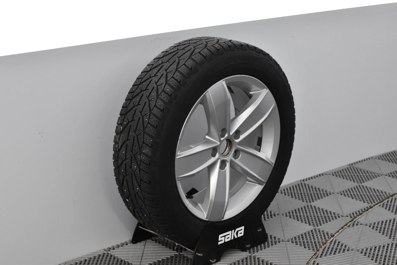 Car Image - 5yuLma4JKSUrlh88zR7KRW