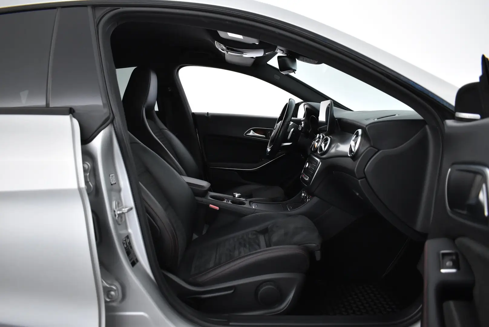 Car Image - PCyGdQtZttW0rWji9Cgtr