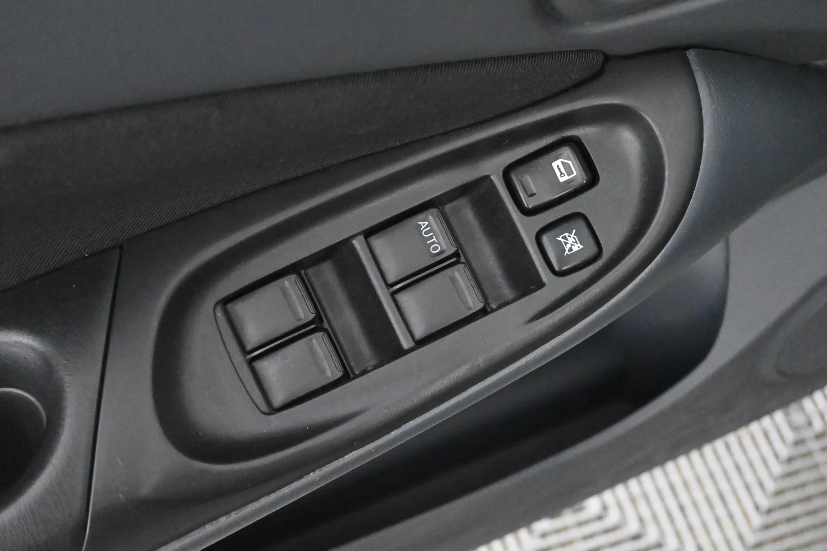 Car Image - 4byQPx40WCmW6TvMeo6dXy