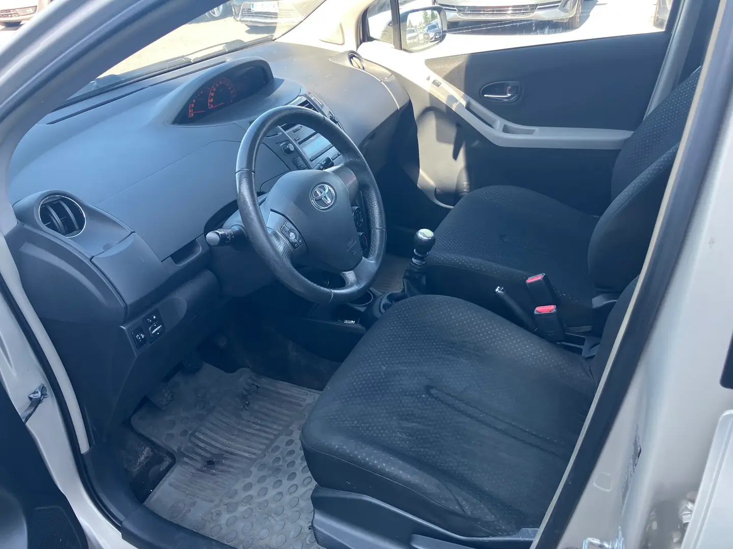 Car Image - 169x6oLVXGdEnHPPalitOC