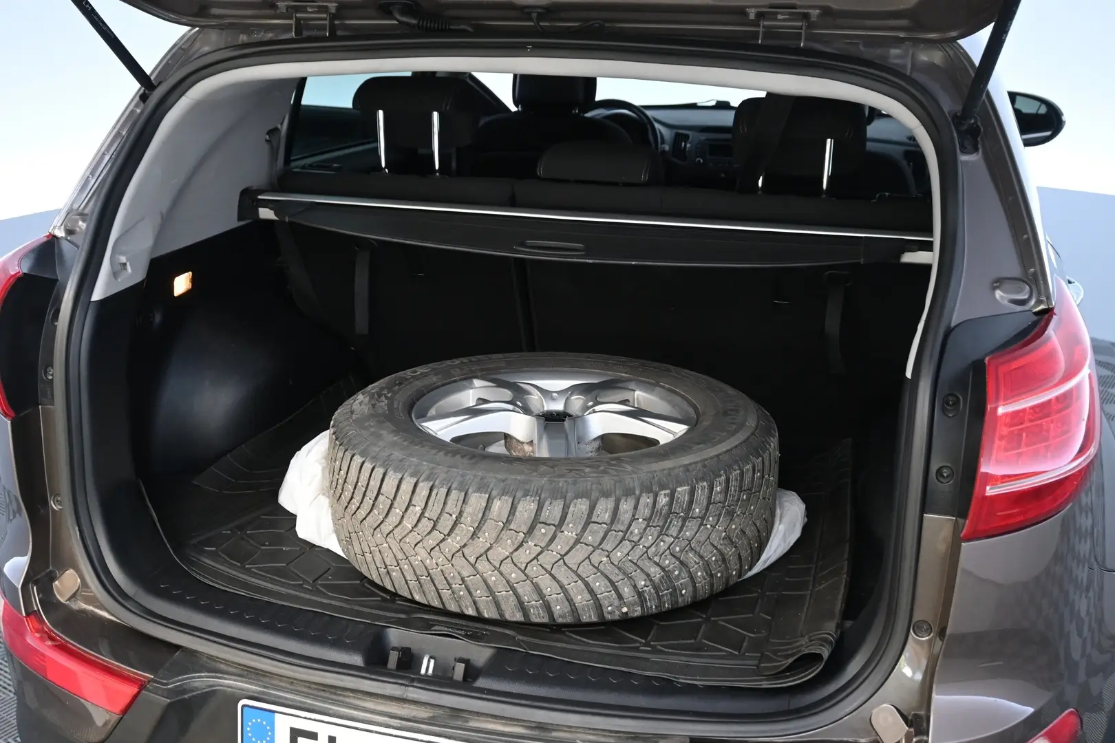 Car Image - 2XeRmwKRrz9RZzKtMCx3iV