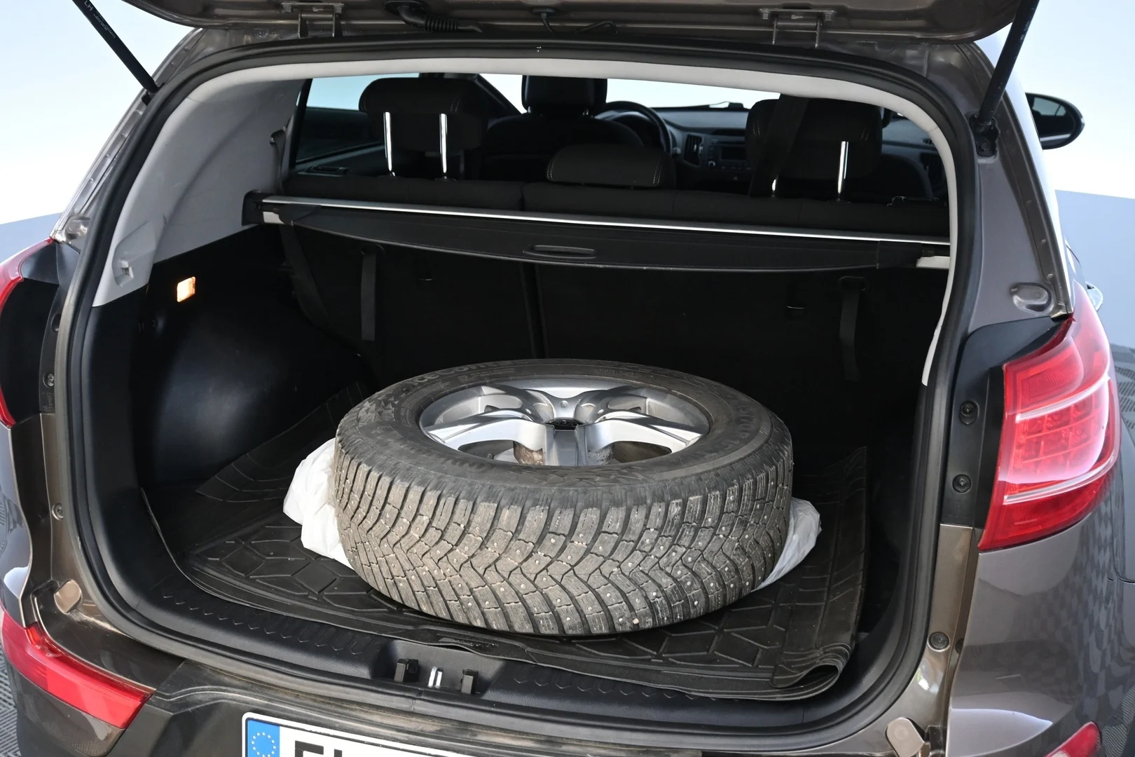 Car Image - 2XeRmwKRrz9RZzKtMCx3iV