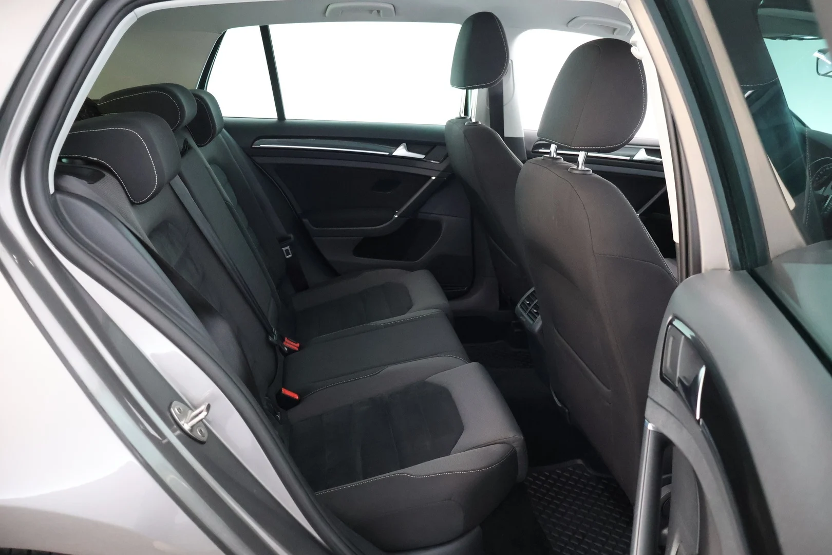 Car Image - 75FPxitWmI8EO70C0Ty2N