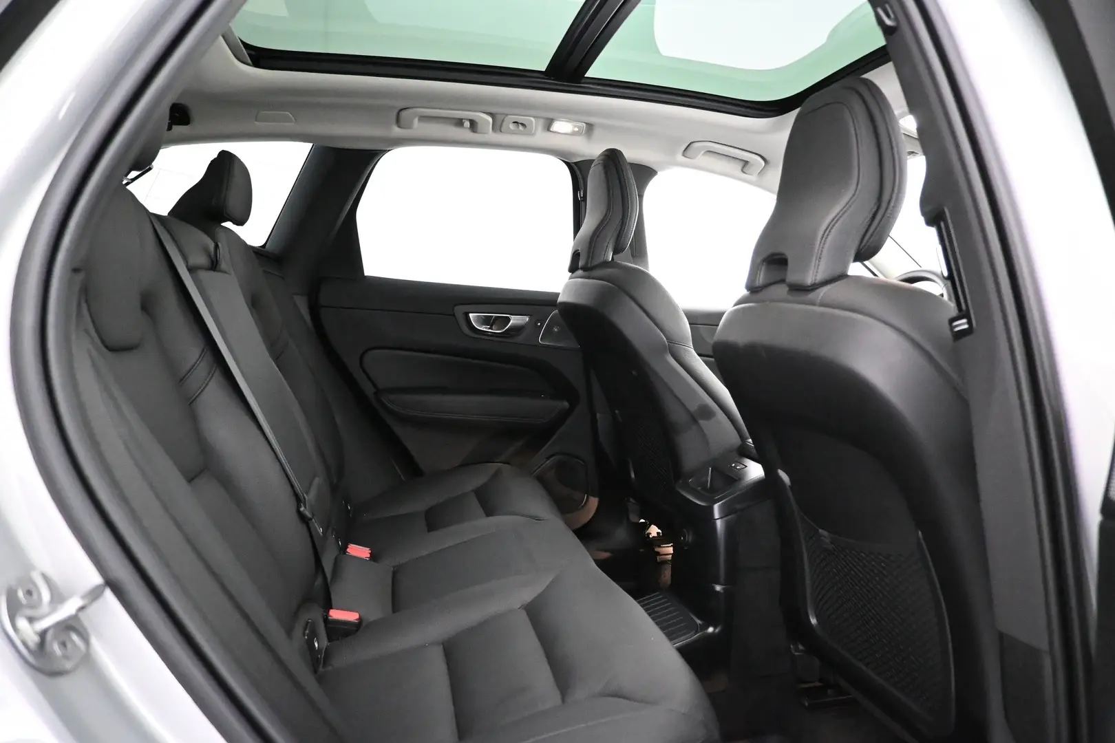 Car Image - 3jzXZOlyAUEHqXR9GJkiKW