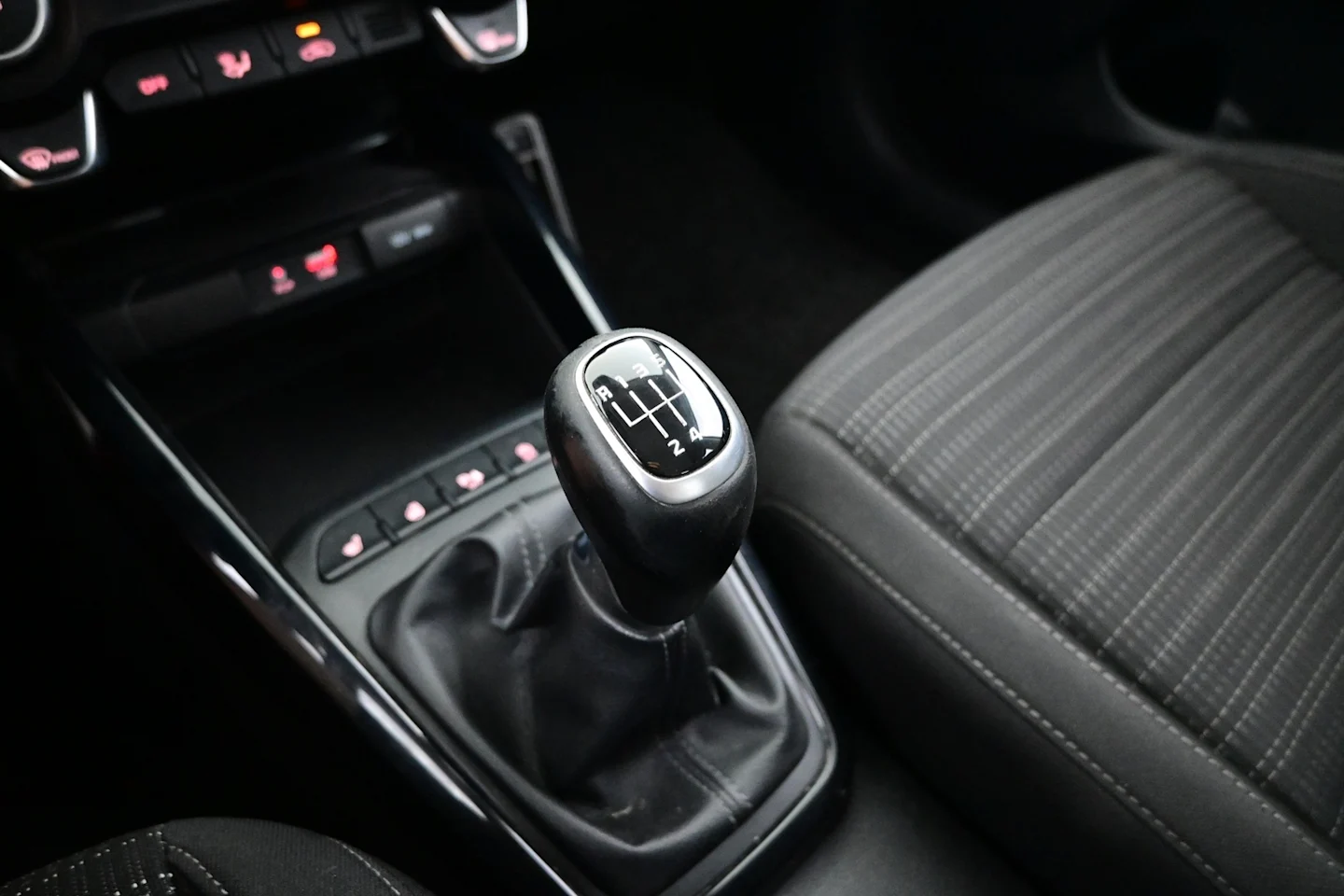 Car Image - 4N84dvMT6VJ7xVscGvd3bI