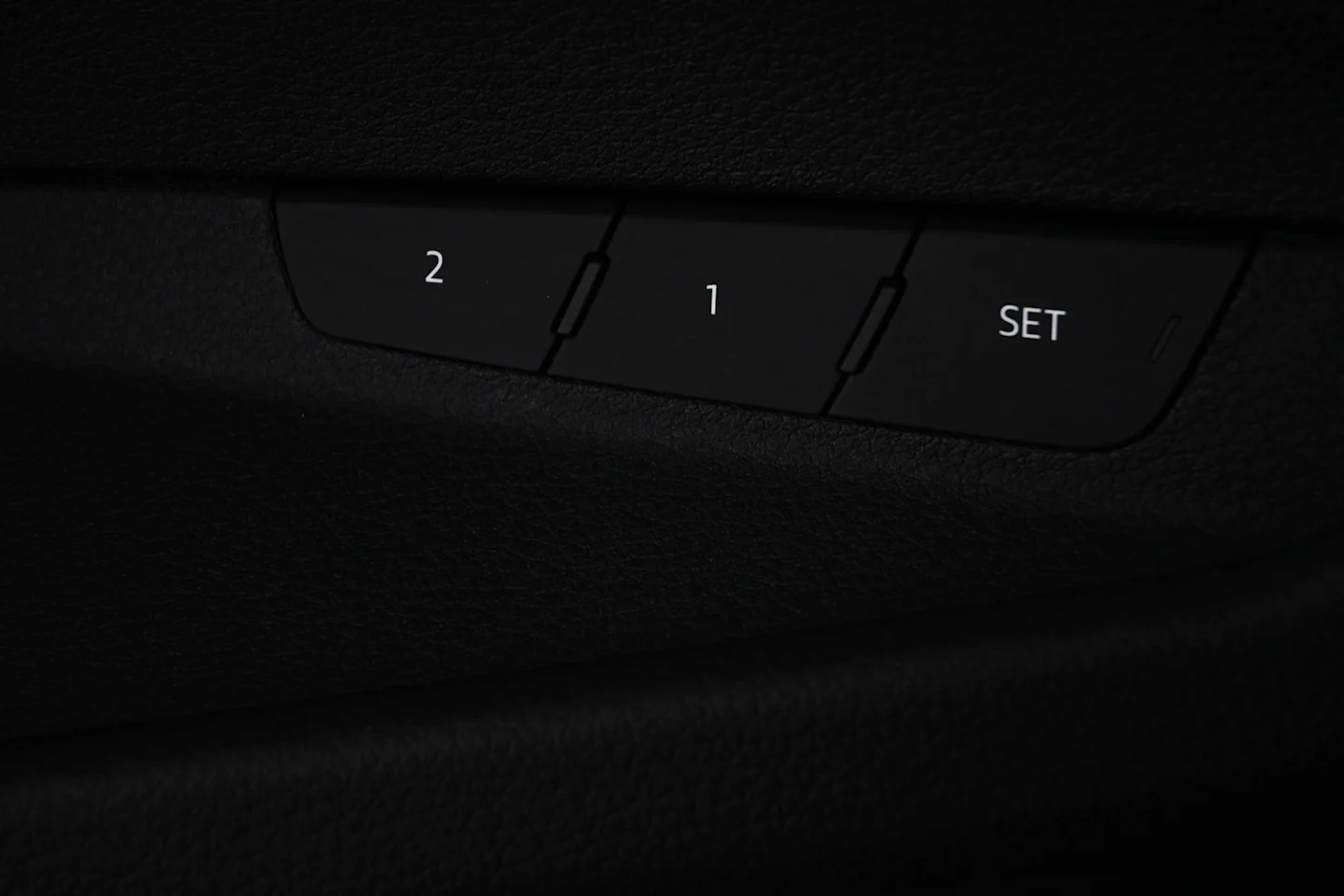 Car Image - 6Wzo2tKxZY8vx8dNzqxMYz