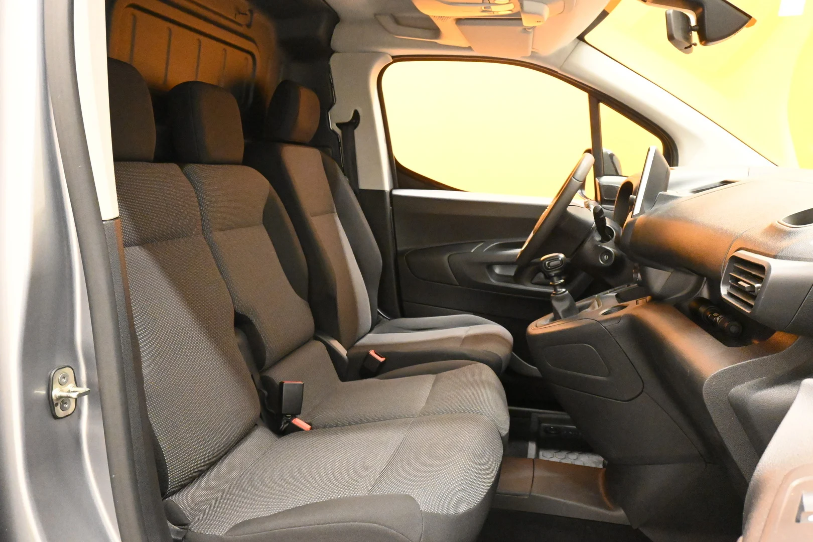 Car Image - 191h5EDRaymnHW4WA31KnX