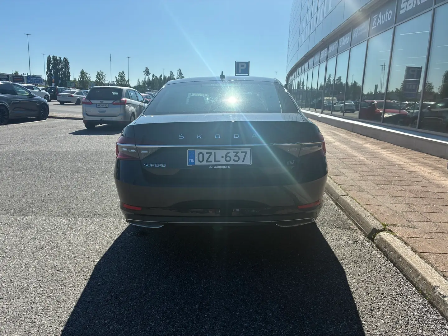 Car Image - 7zOtuQIKOT9X1FvDYwmFRl