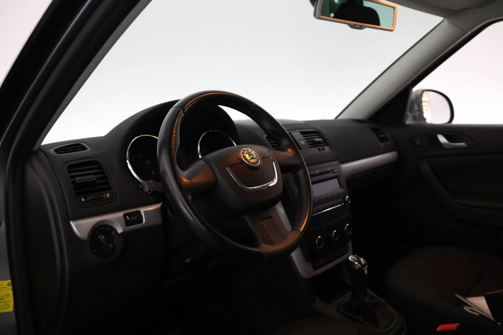 Car Image - 3Y4CwJwX9T6QghTfmIssHI