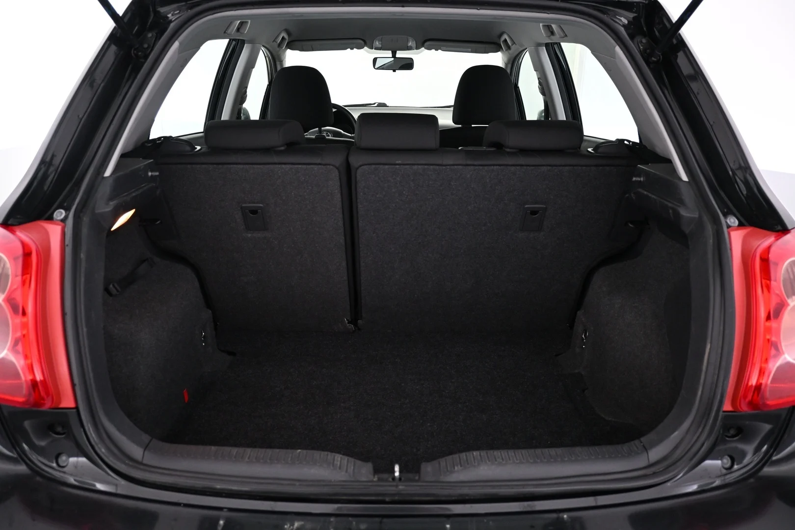 Car Image - 4HH3SfwSvUs5ZMGnBFIgmJ