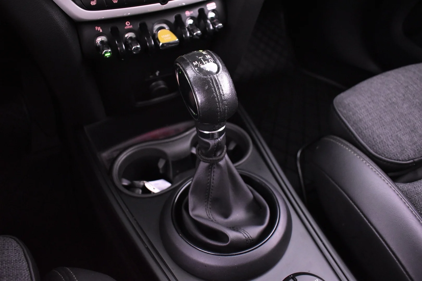Car Image - 6L1h2K0UcVAehB6d9aBsfY