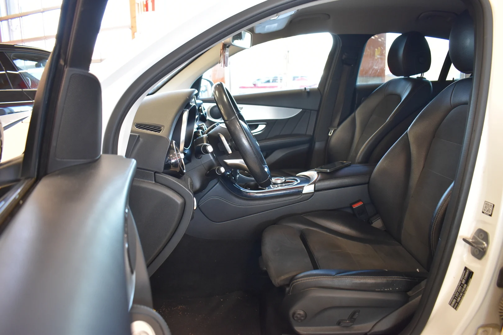 Car Image - 24N4HBCsEu9cDVb517Va94