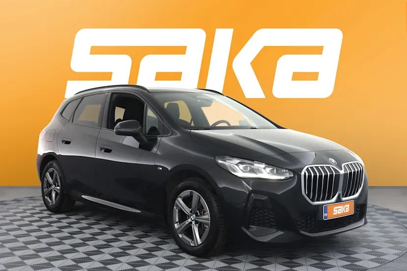 BMW 225
