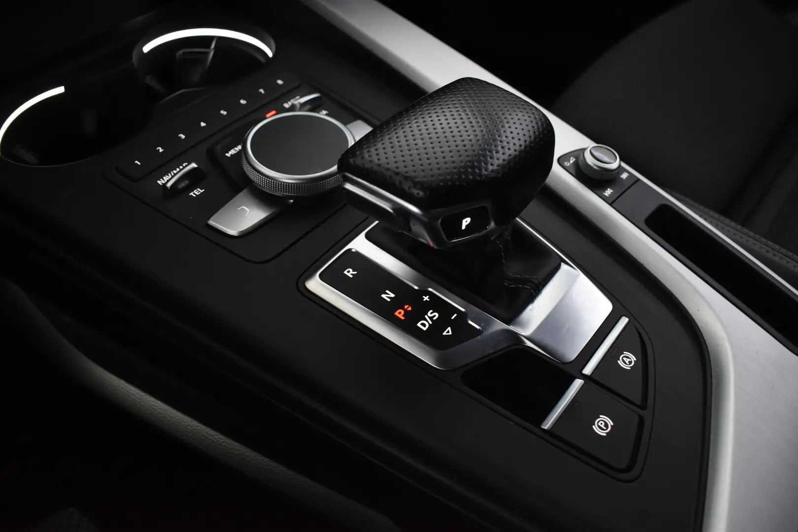 Car Image - 6As1xvYkzxKF1aMIY3ROia