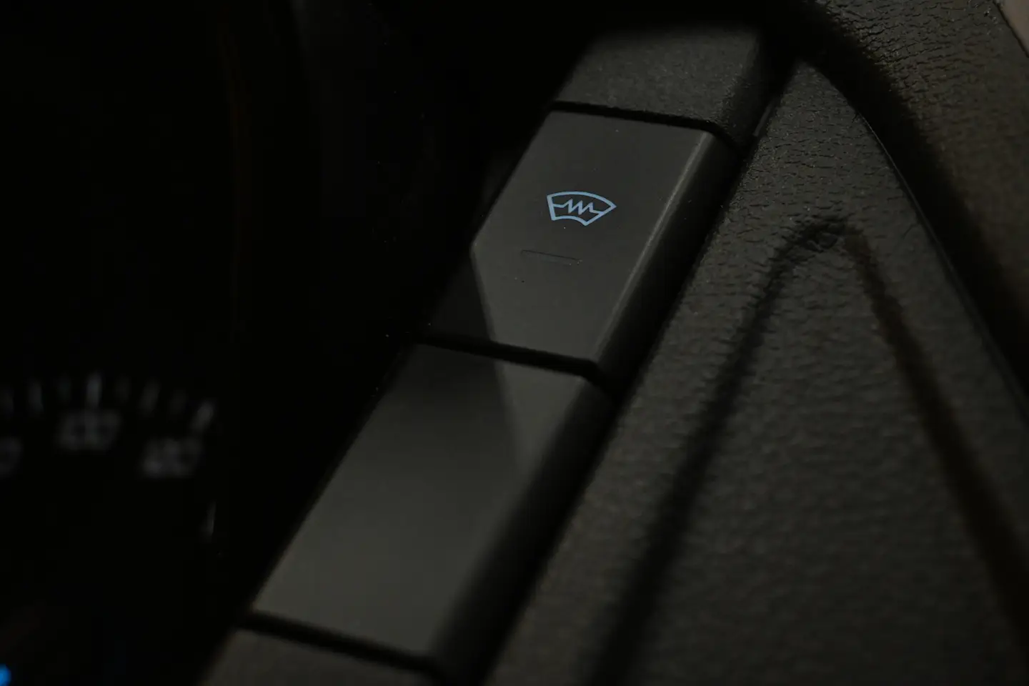 Car Image - ez20SG7BNICsUYl5VtD8I