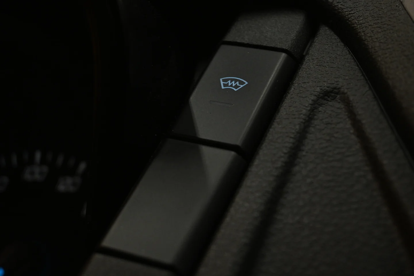 Car Image - ez20SG7BNICsUYl5VtD8I