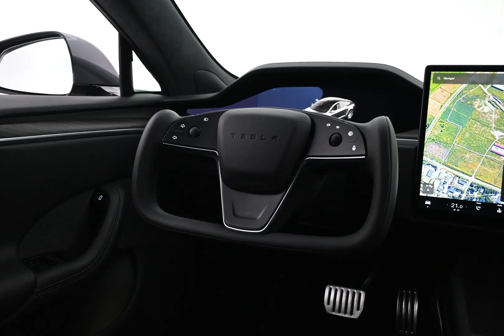 Car Image - 7kbRt0kGRE7isqF990QnTN