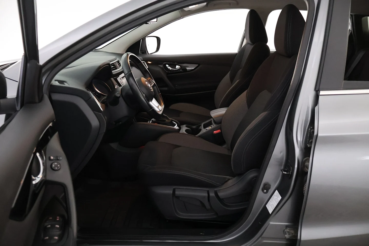 Car Image - 1pKFR9TcvWvGrY695XXTbs