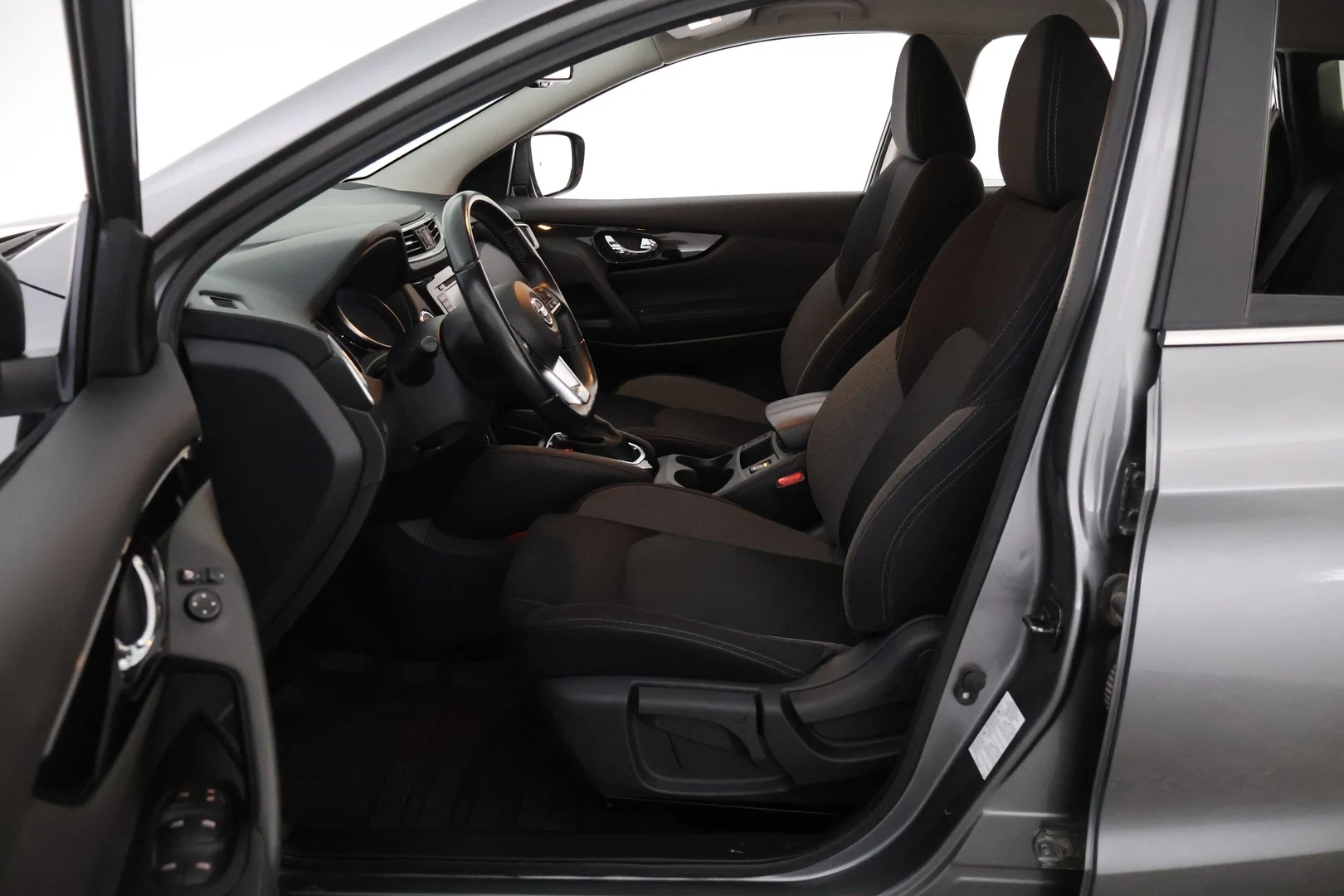 Car Image - 1pKFR9TcvWvGrY695XXTbs
