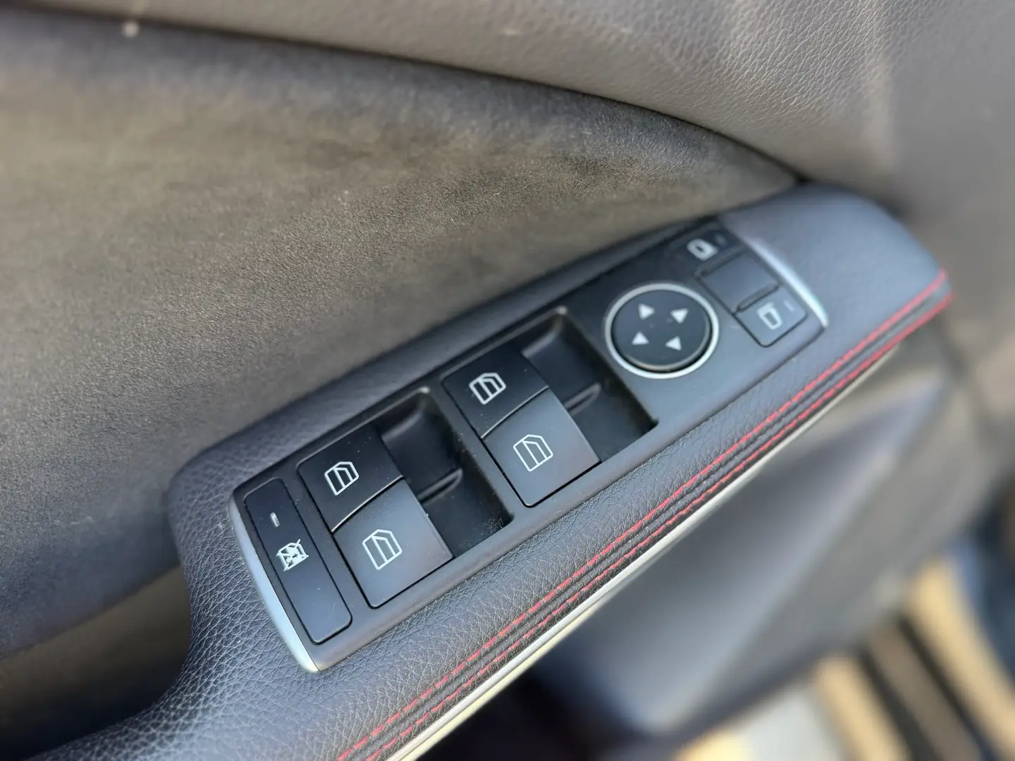 Car Image - 76az3h12EEdLlUJcjmnWOs