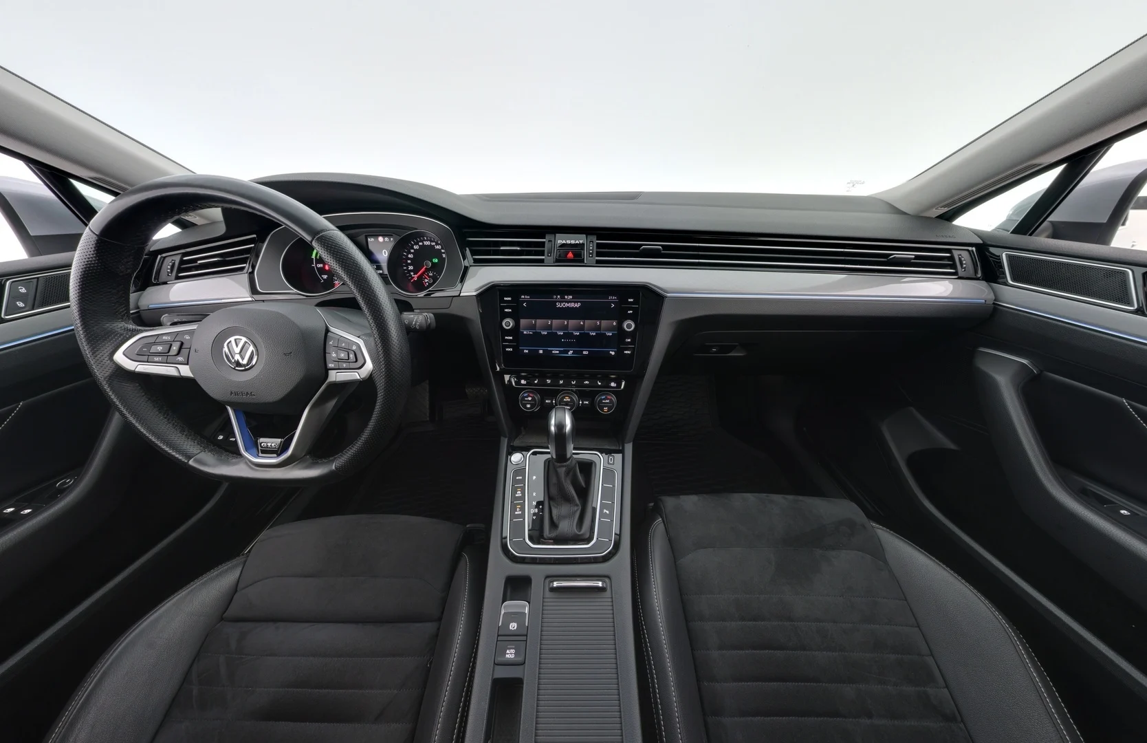 Car Image - 2YuOFJH6hfiJt5jR7scUZ2
