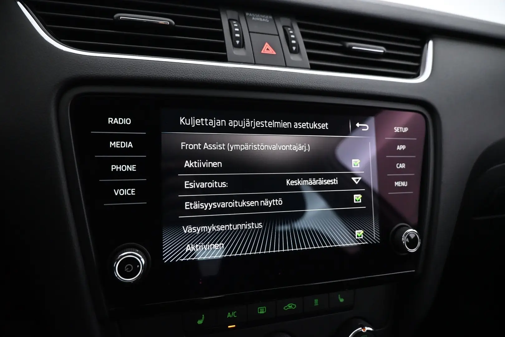Car Image - 50XDz0X1WkifjD0N6DGGj4